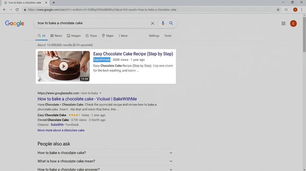Google SERP'te VideoObject zengin sonuç görünümü; video thumbnail, süre bilgisi ve kanal adının işaretlenmiş hali.